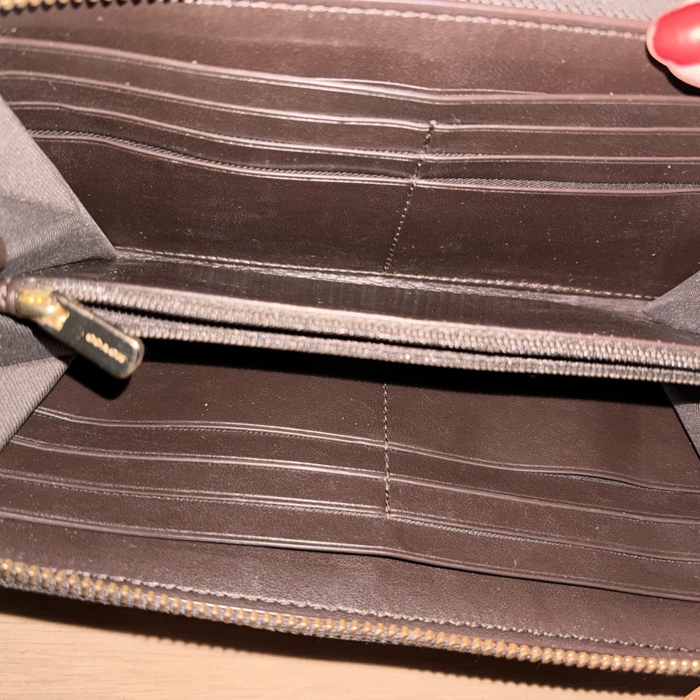 Coach Signature Tote and Wallet Set - Picture 14 of 16